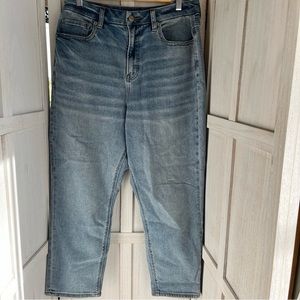 American Eagle curvy stretch mom jean light wash womens 8 x short